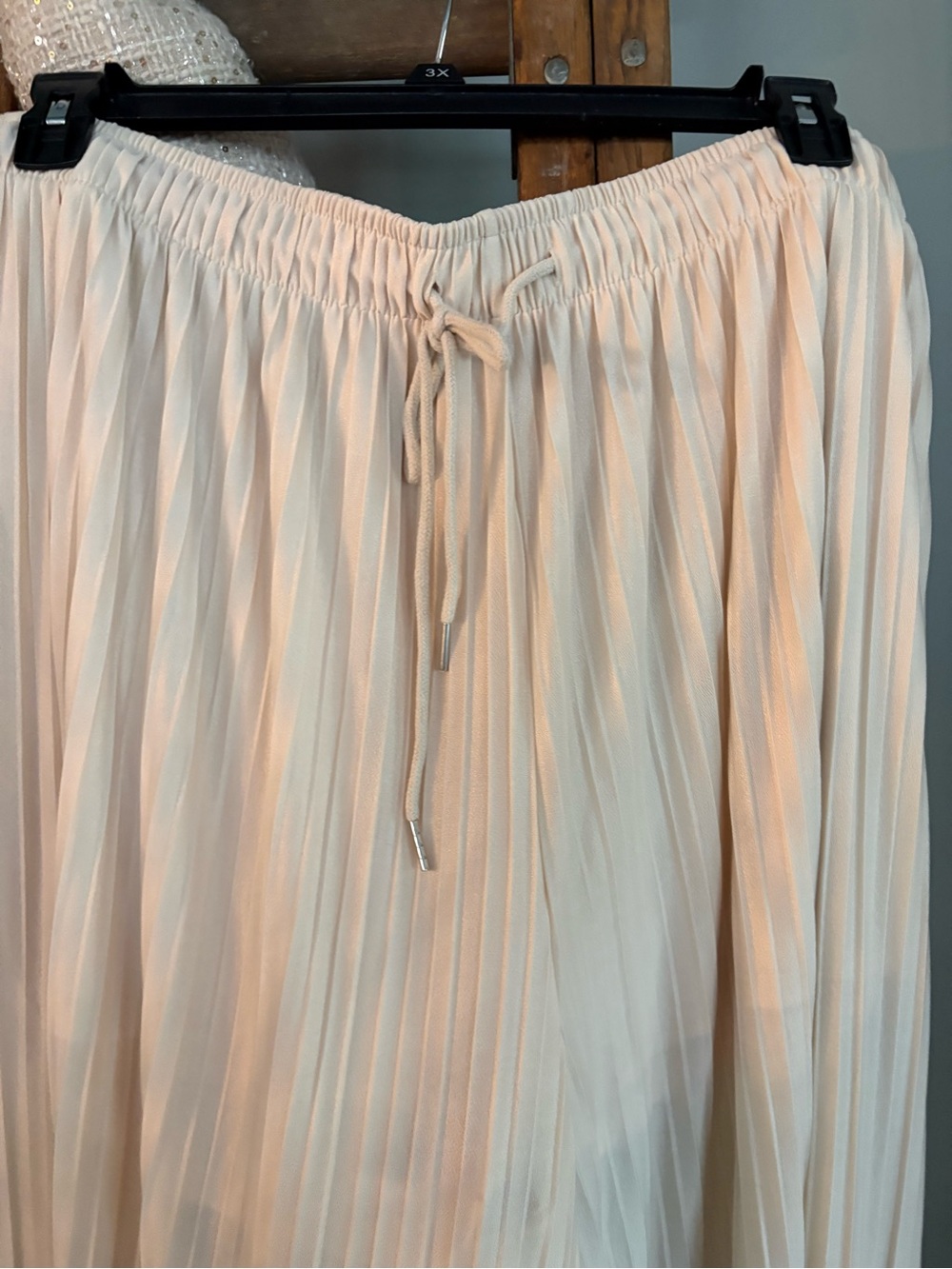 Pleated Drawstring beige size 2X NWOT pants